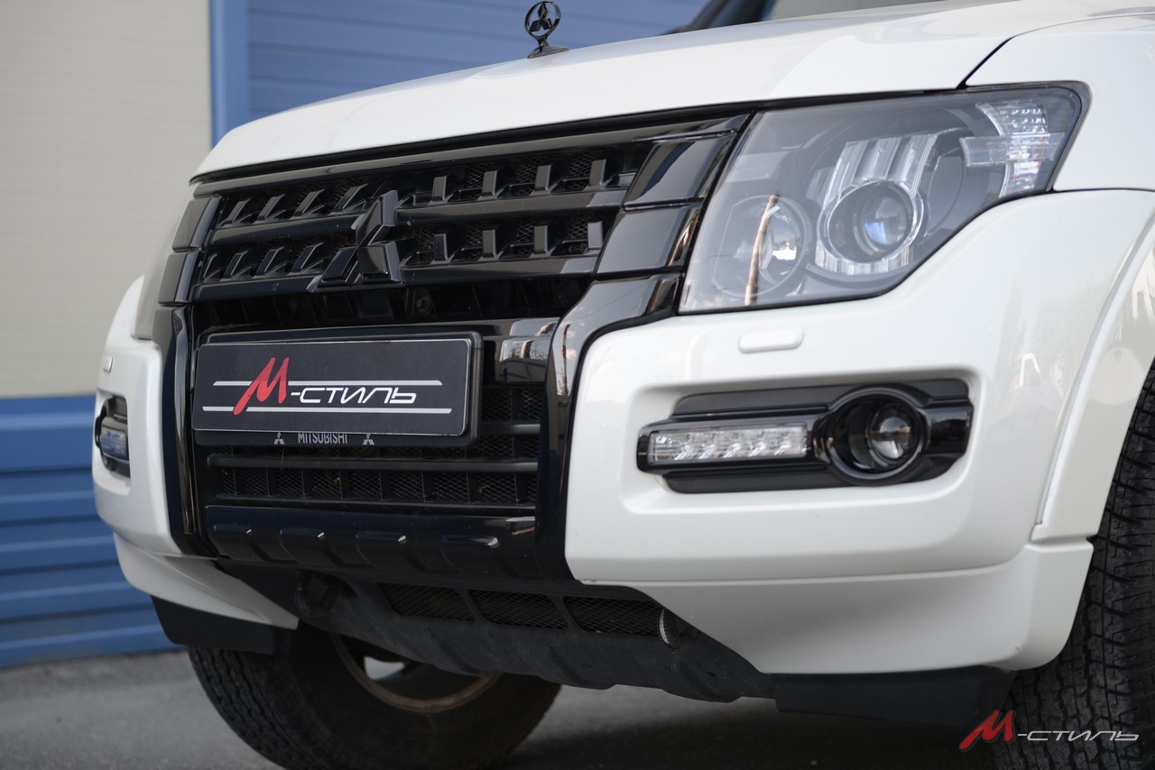 MITSUBISHI PAGERO IV